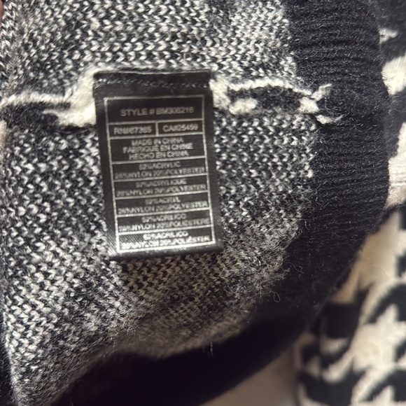 Steve Madden Cardigan Sweater - Picture 7 of 7